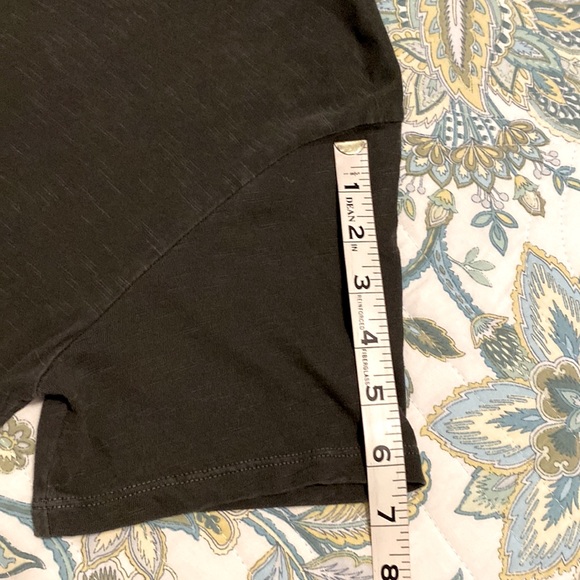 Billabong short sleeve grey t-shirt, size M. - Picture 7 of 9